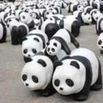 Reading csv file with multiple delimiters in pandas